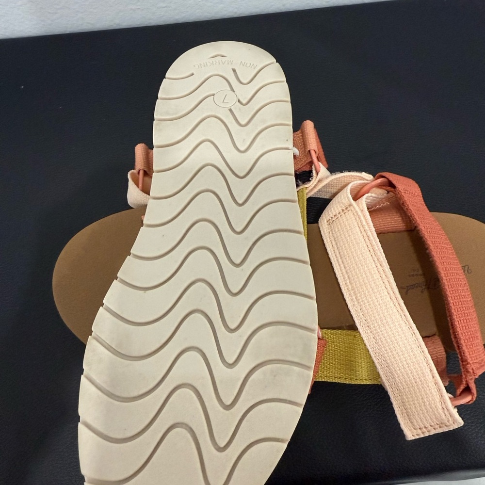 Universal Thread Multicolor Sandals - image 4